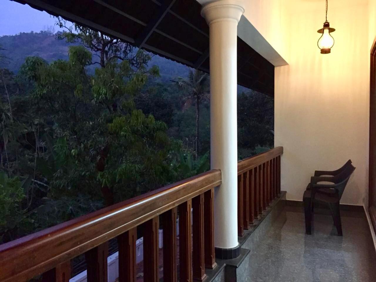Nutmeg Valley Idukki Bagian luar foto